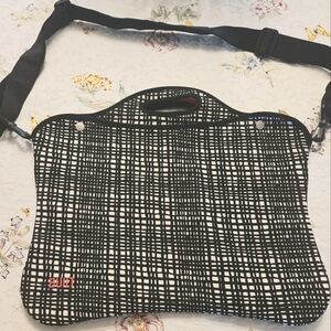 Built E-Reader/Laptop Computer Messenger Case Neoprene Adjustable Shoulder Strap